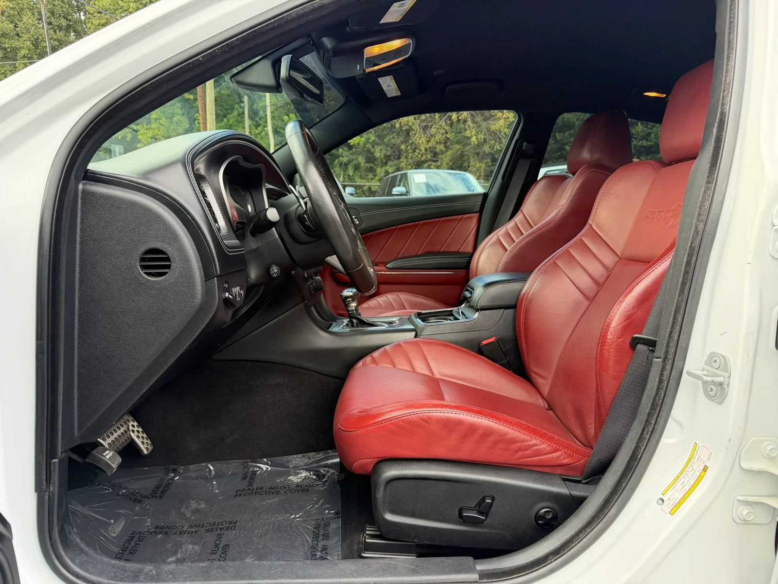 Used 2019 Dodge Charger SRT Hellcat w/ Harman/Kardon Audio Group RWD image 12