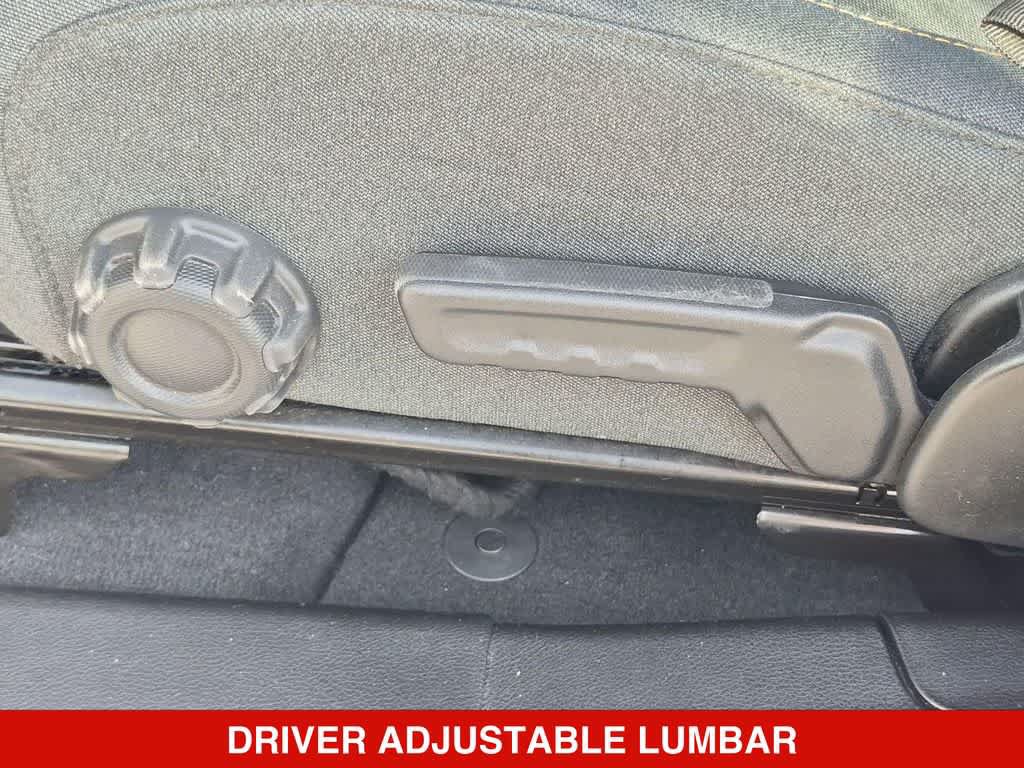 Used 2026 Jeep Wrangler Unlimited Sahara AWD/4WD image 17