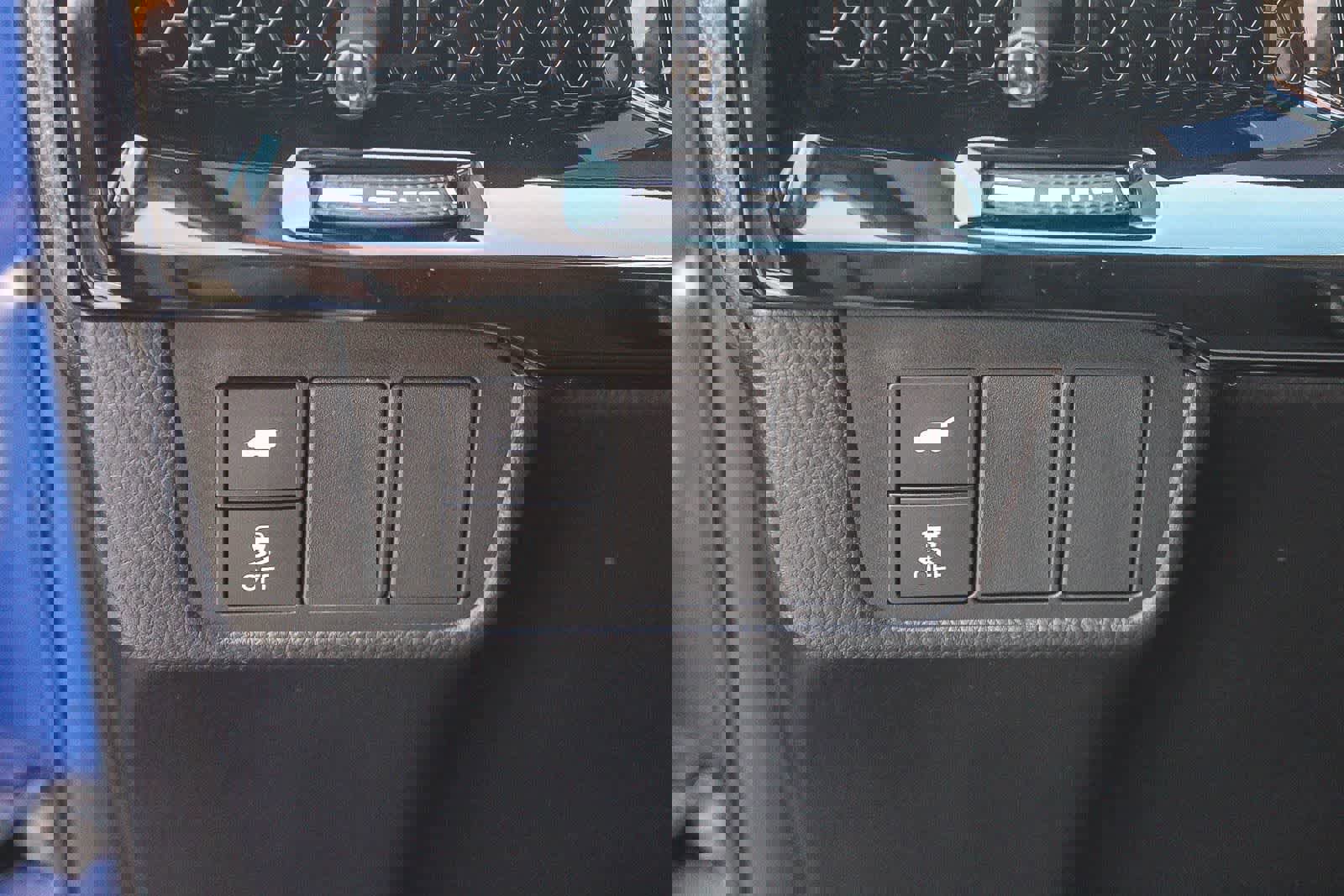 Used 2025 Honda CR-V EX-L image 29