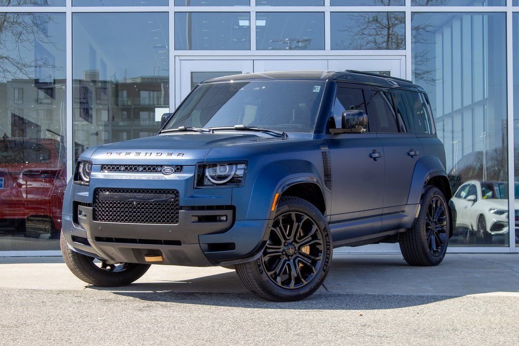 Used 2026 Land Rover Defender 110 image 1