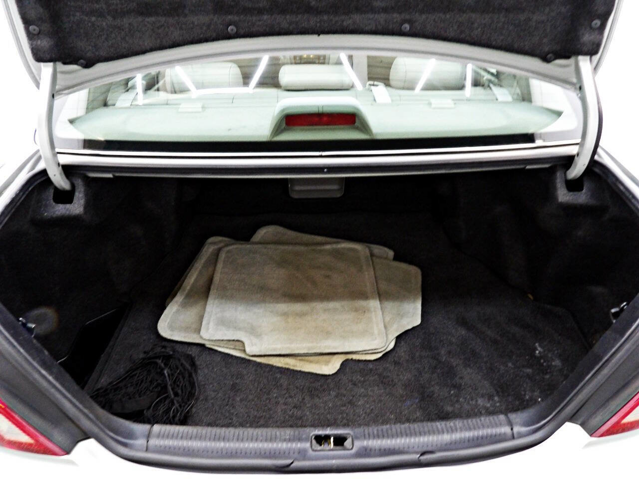 Used 2003 Toyota Avalon XLS image 13