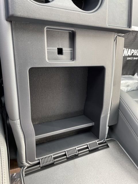 New 2026 Ford F250 XL w/ XL Chrome Package image 43