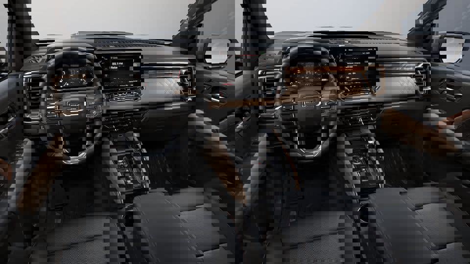 New 2025 GMC Canyon Denali w/ LPO, Denali Black Edition image 87