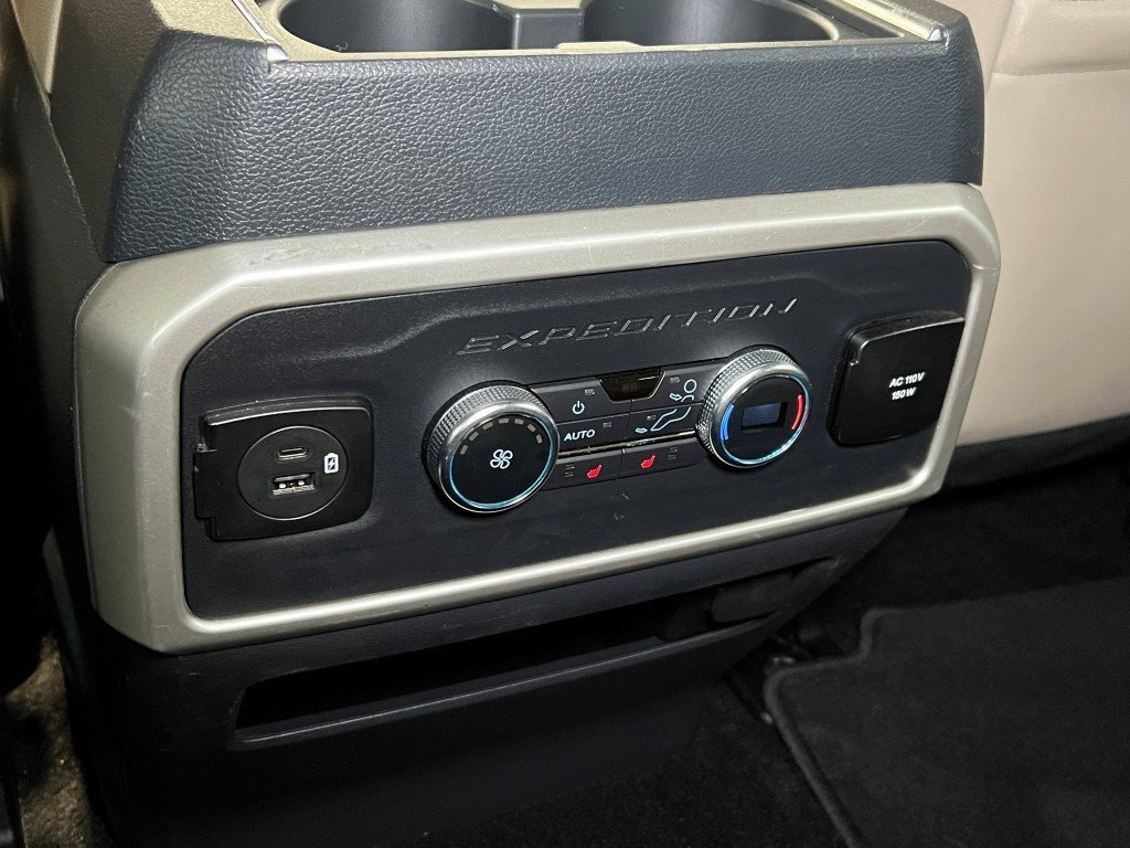 Used 2022 Ford Expedition Max Limited image 23