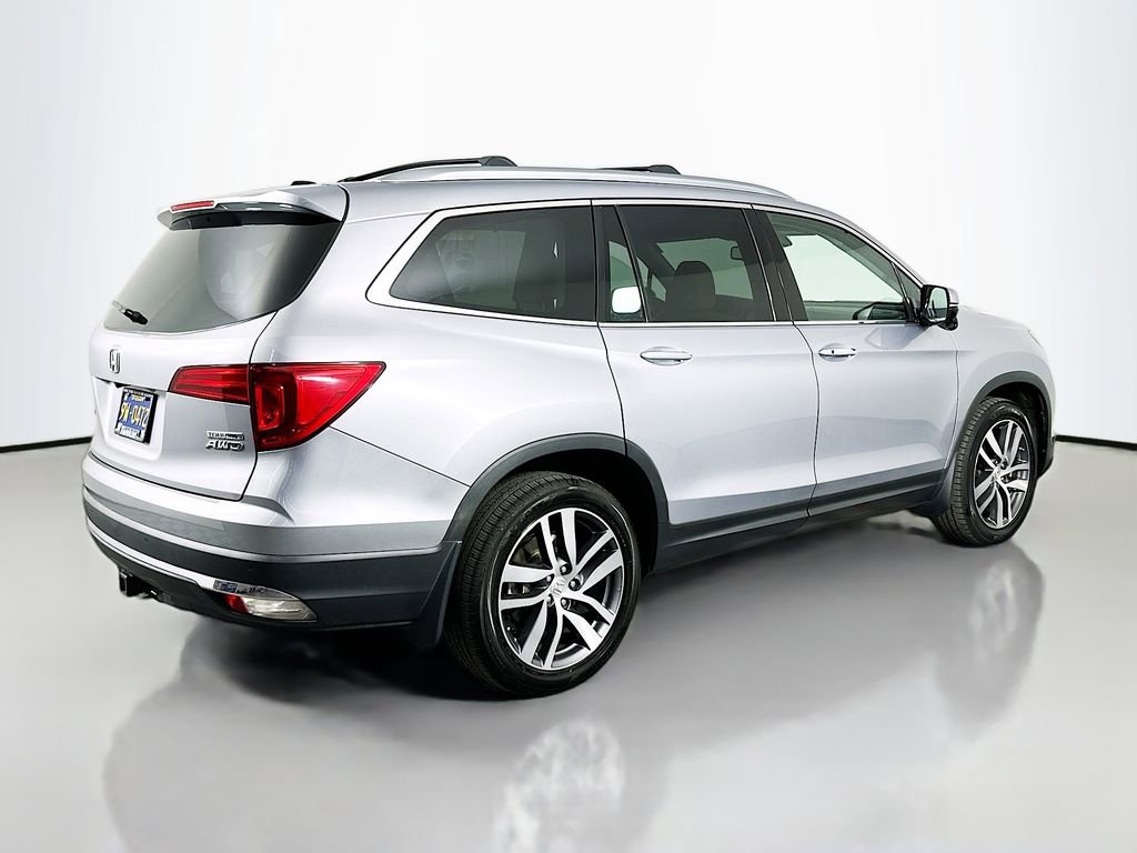 Used 2018 Honda Pilot Touring image 8