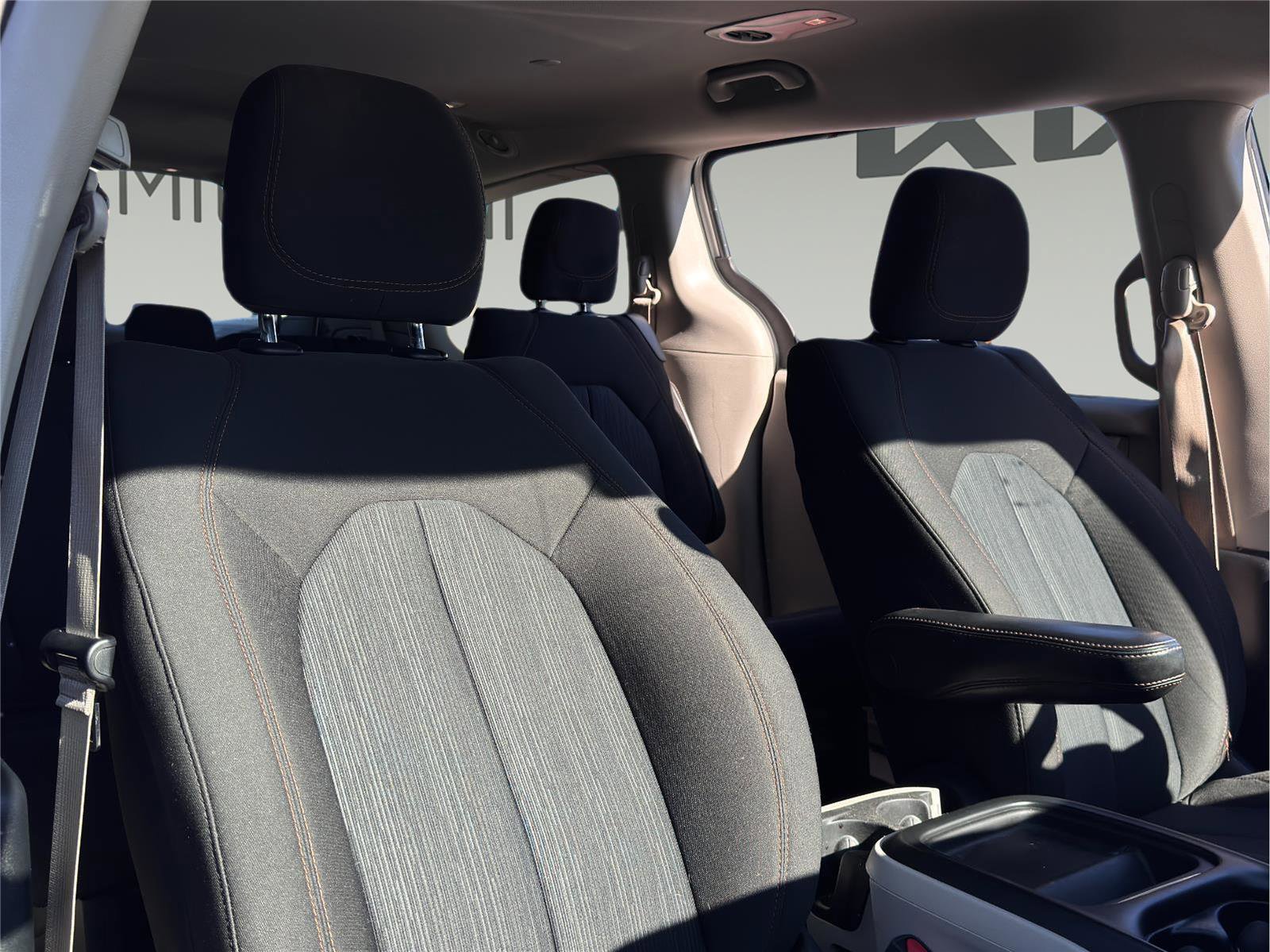 Used 2020 Chrysler Pacifica Touring image 21