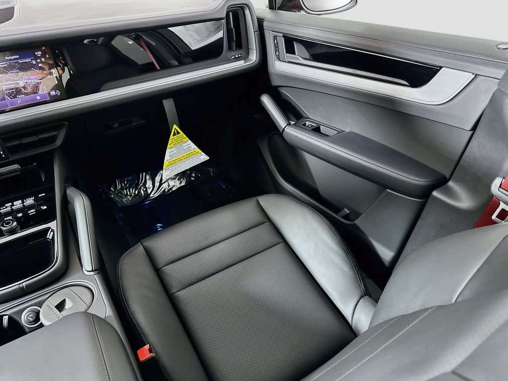 New 2026 Porsche Cayenne AWD/4WD image 26