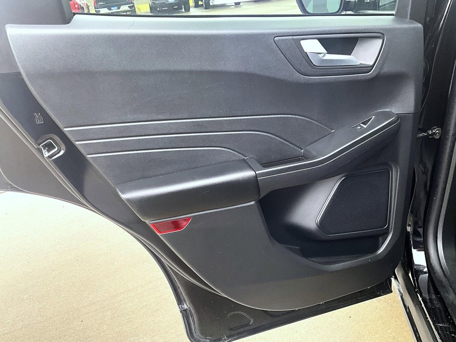 Used 2025 Ford Escape ST-Line image 21