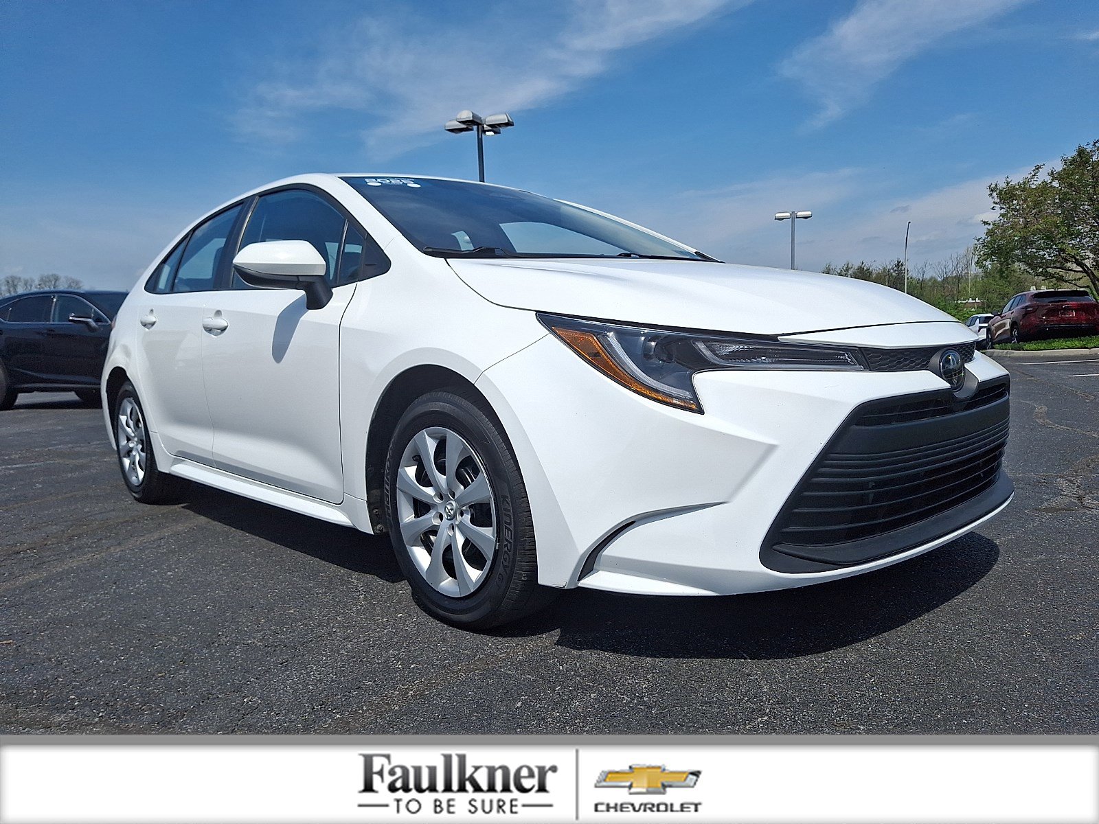Used 2024 Toyota Corolla LE FWD image 1