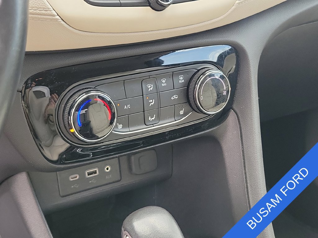 Used 2023 Buick Encore GX Preferred w/ Cold Weather Comfort Package FWD image 23