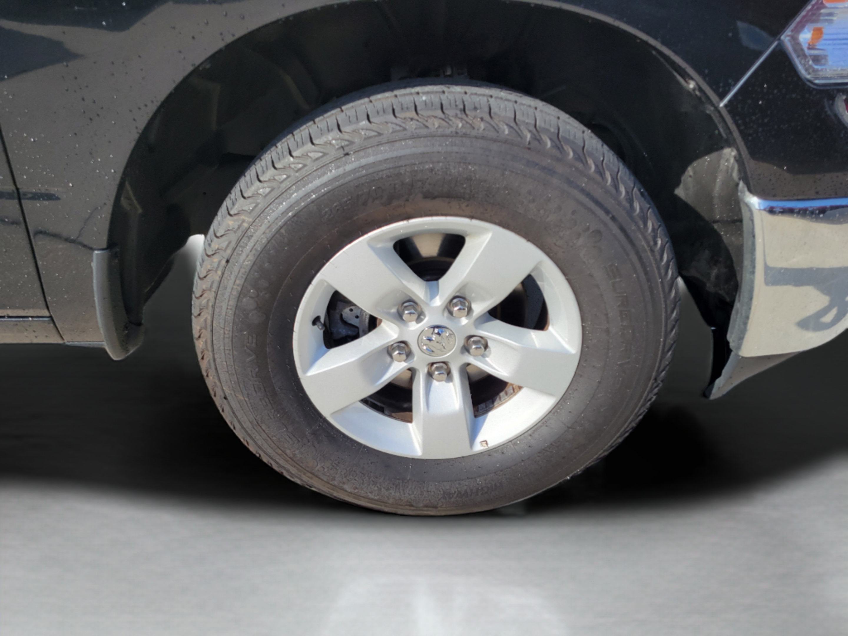 Certified 2024 RAM 1500 Classic SLT RWD image 27