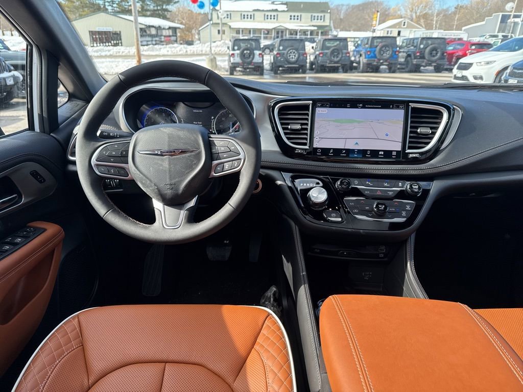 New 2026 Chrysler Pacifica Pinnacle AWD/4WD image 23