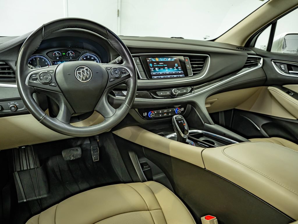 Used 2019 Buick Enclave Essence FWD image 31