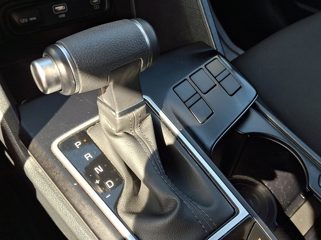 Used 2024 Kia Sportage LX FWD image 32