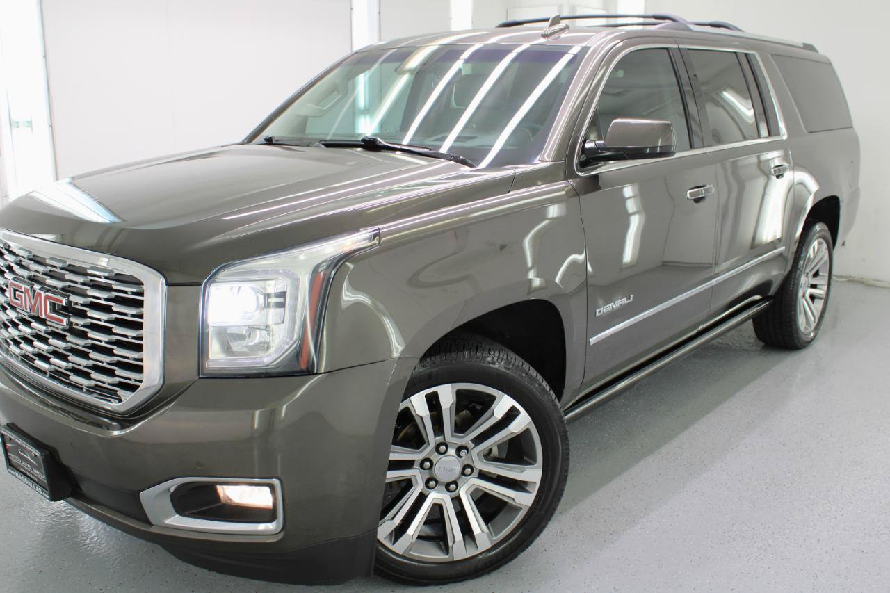 Used 2019 GMC Yukon XL Denali w/ Denali Ultimate Package AWD/4WD image 13
