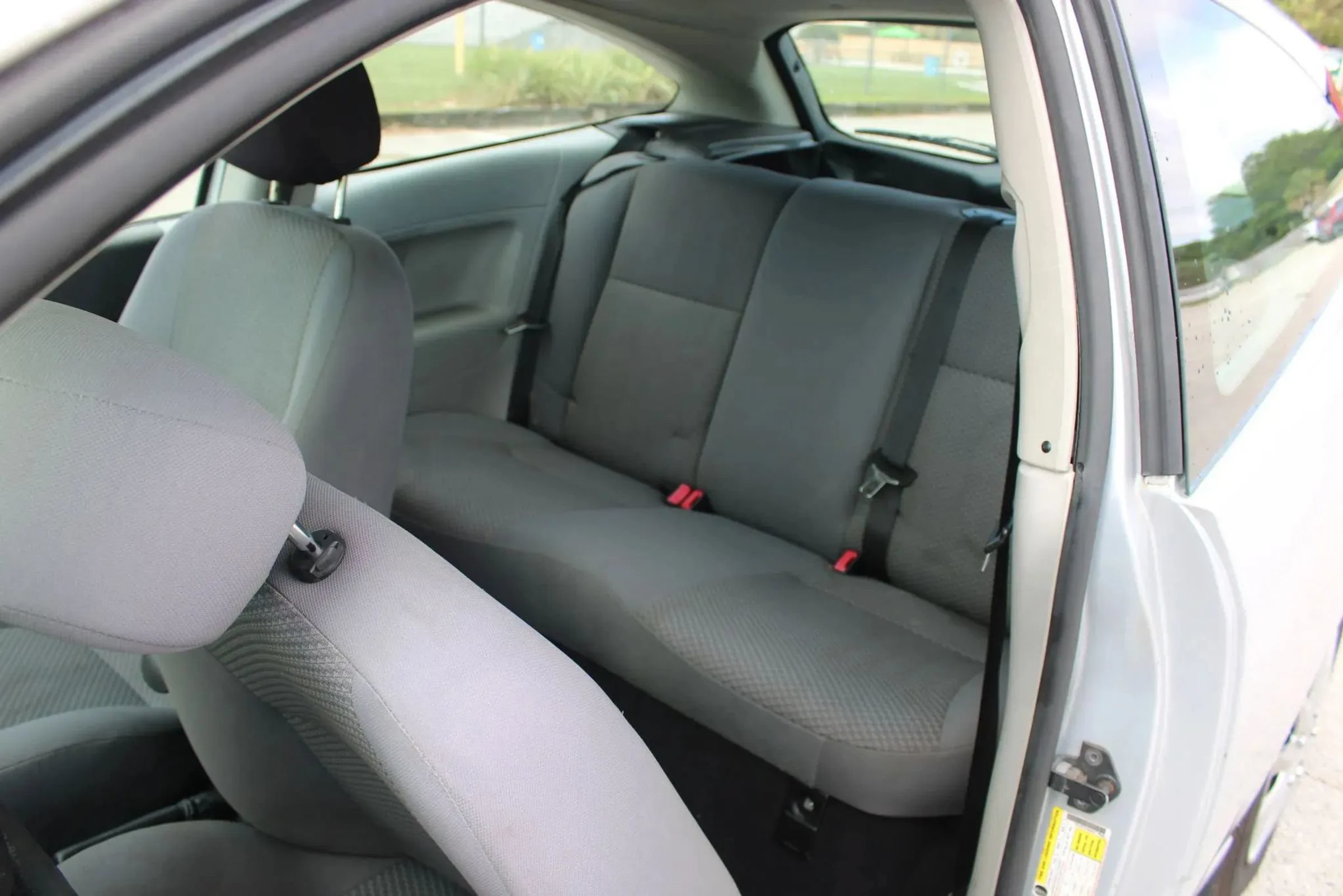 Used 2006 Ford Focus SE FWD image 11