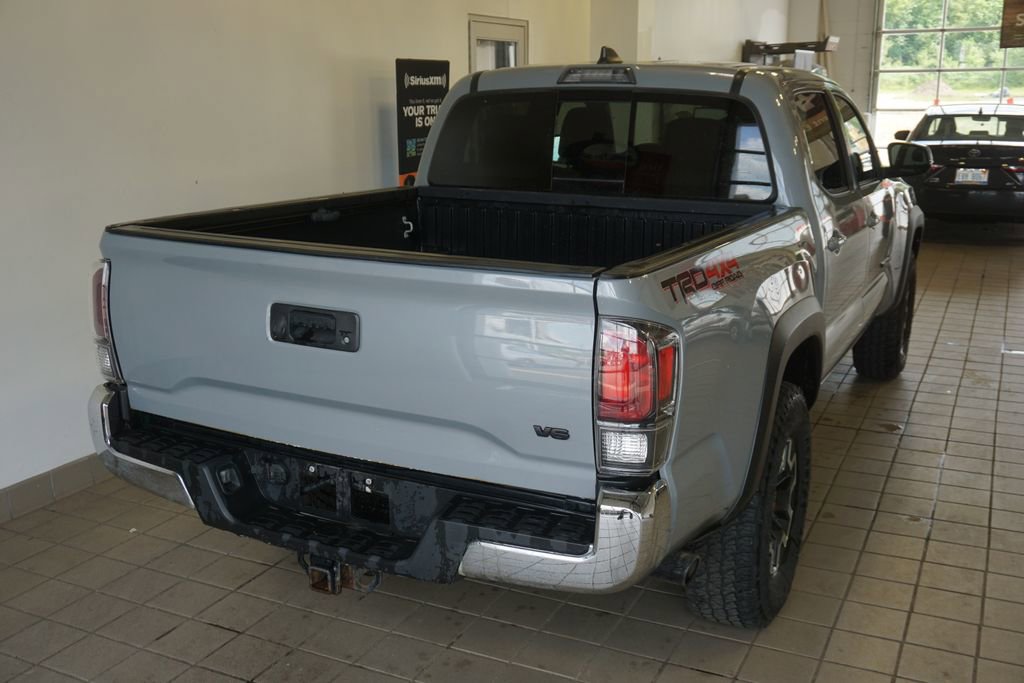 Used 2021 Toyota Tacoma TRD Off-Road w/ Blackout Package (TMS) AWD/4WD image 13