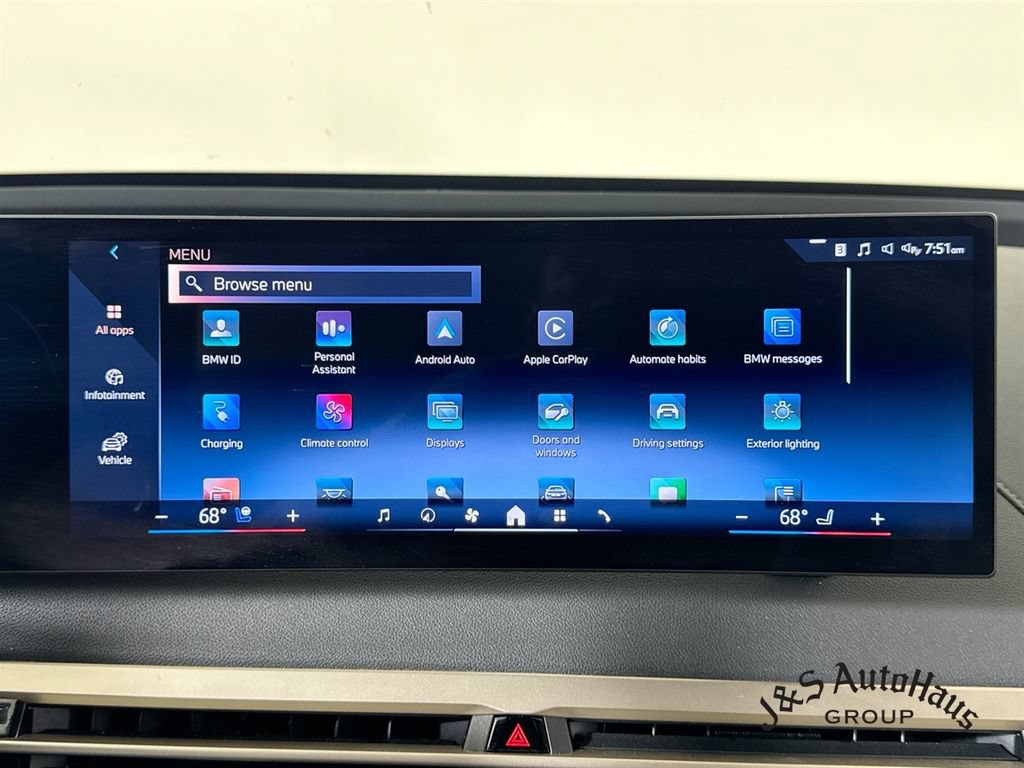 Used 2024 BMW iX xDrive50 w/ Sport Package AWD/4WD image 18