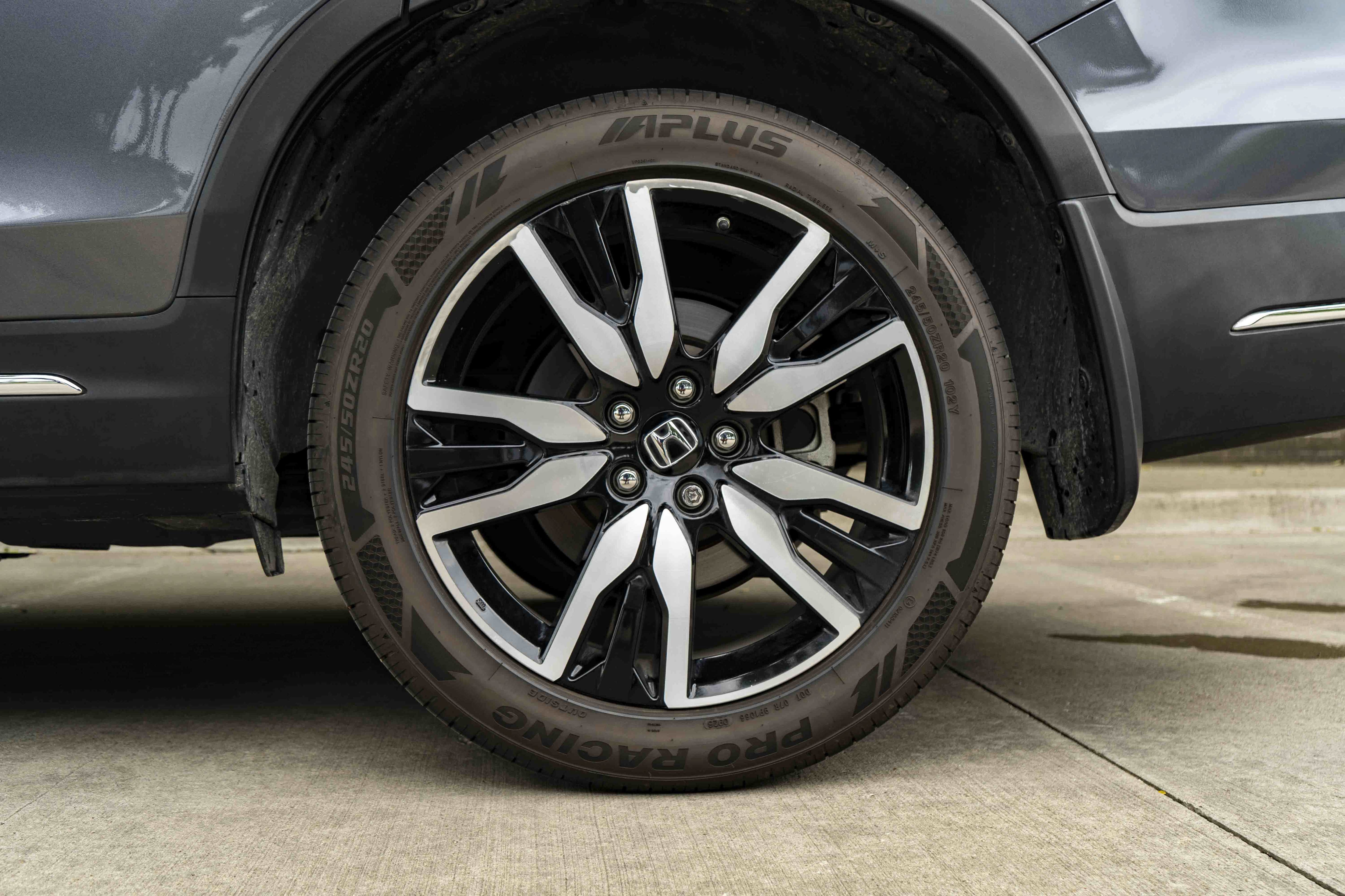 Used 2020 Honda Pilot Elite image 15
