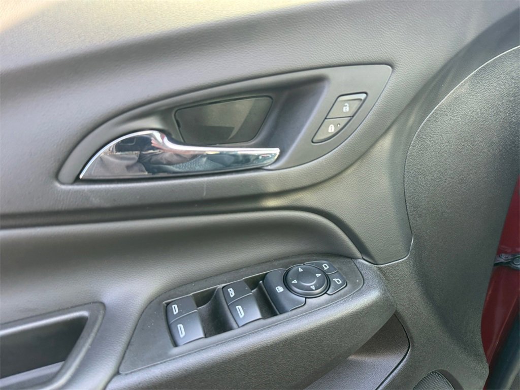 Used 2024 Chevrolet Equinox LT image 18
