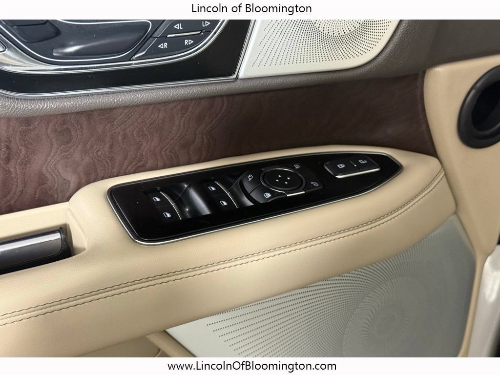 Certified 2024 Lincoln Navigator L Reserve AWD/4WD image 21