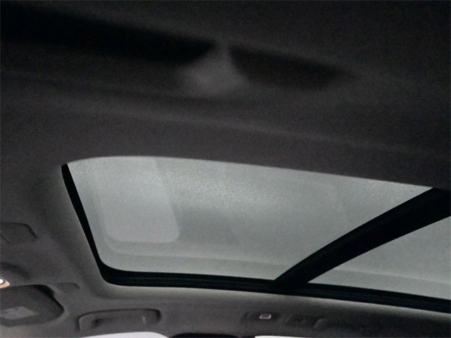 Used 2023 Volvo XC60 B5 Plus w/ Protection Package Premier image 19