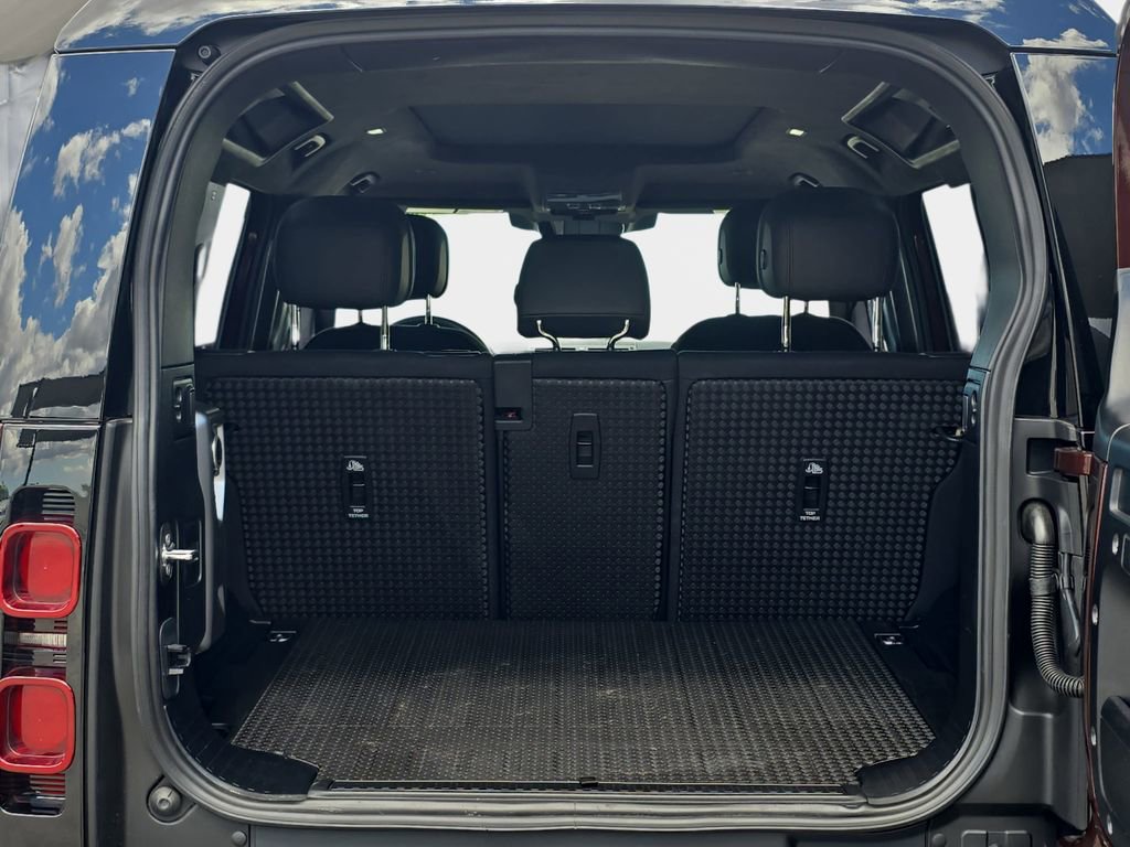 Used 2025 Land Rover Defender 110 Sedona Red Edition image 12