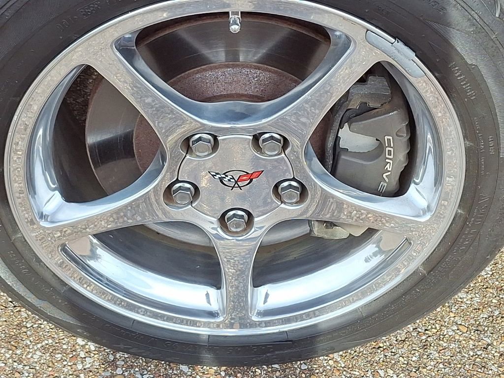 Used 2000 Chevrolet Corvette Coupe w/ Memory Pkg image 13