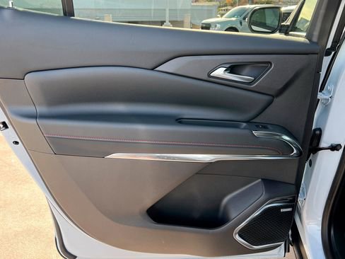 New 2026 Chevrolet Traverse Z71 image 14