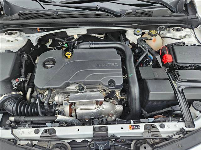 Used 2024 Chevrolet Malibu LT FWD image 24