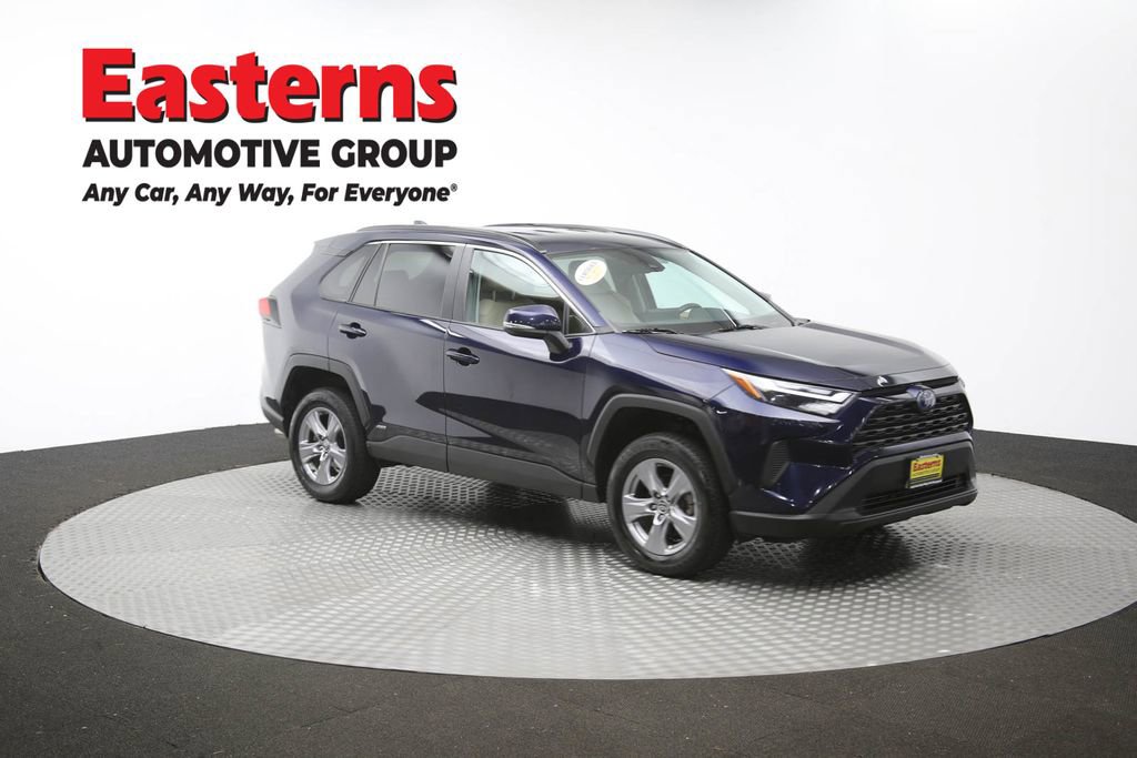Used 2022 Toyota RAV4 XLE AWD/4WD image 53