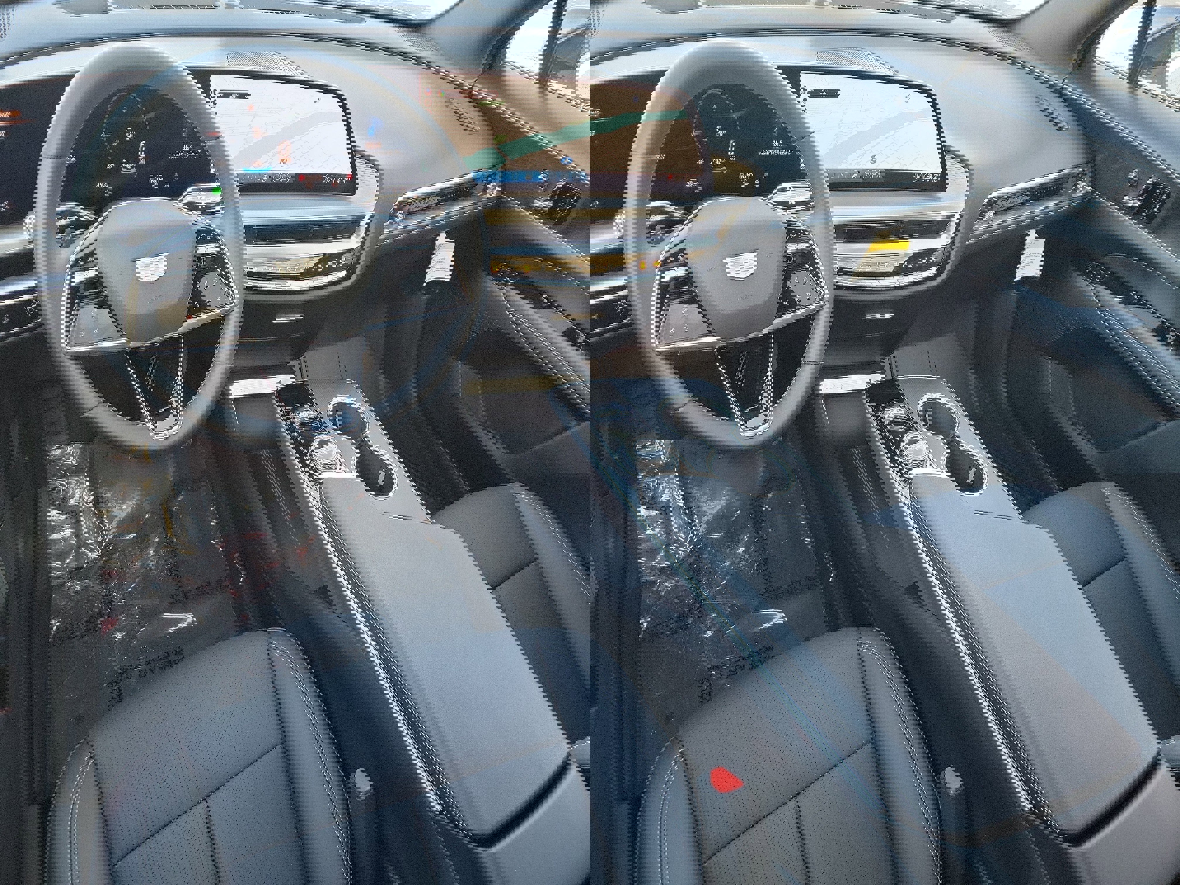 New 2025 Cadillac Lyriq Luxury w/ LPO, Floor Liner Package image 19