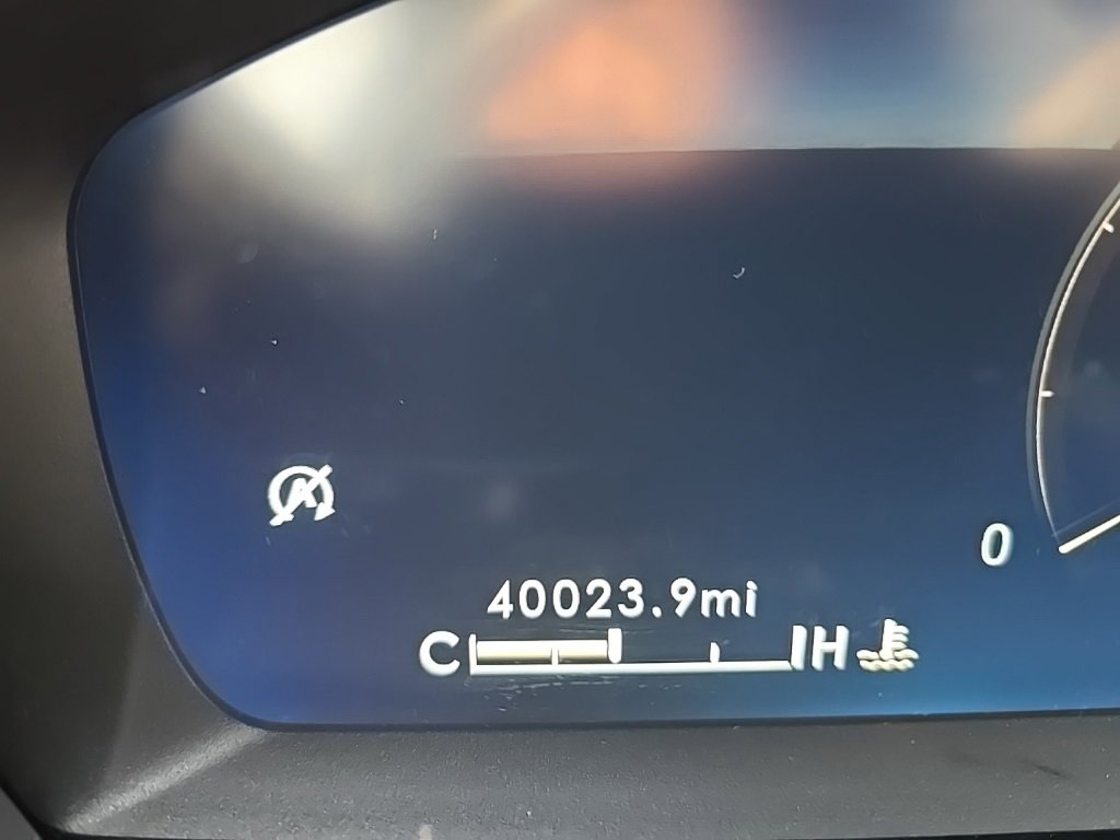 Used 2021 Lincoln Corsair Reserve image 10