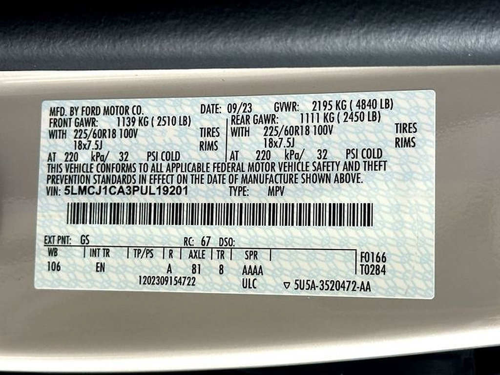 Used 2023 Lincoln Corsair FWD image 32