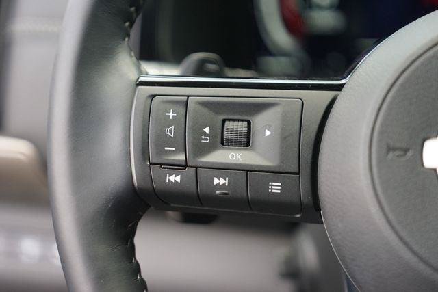 Used 2025 Nissan Pathfinder Platinum w/ Cargo Package FWD image 23