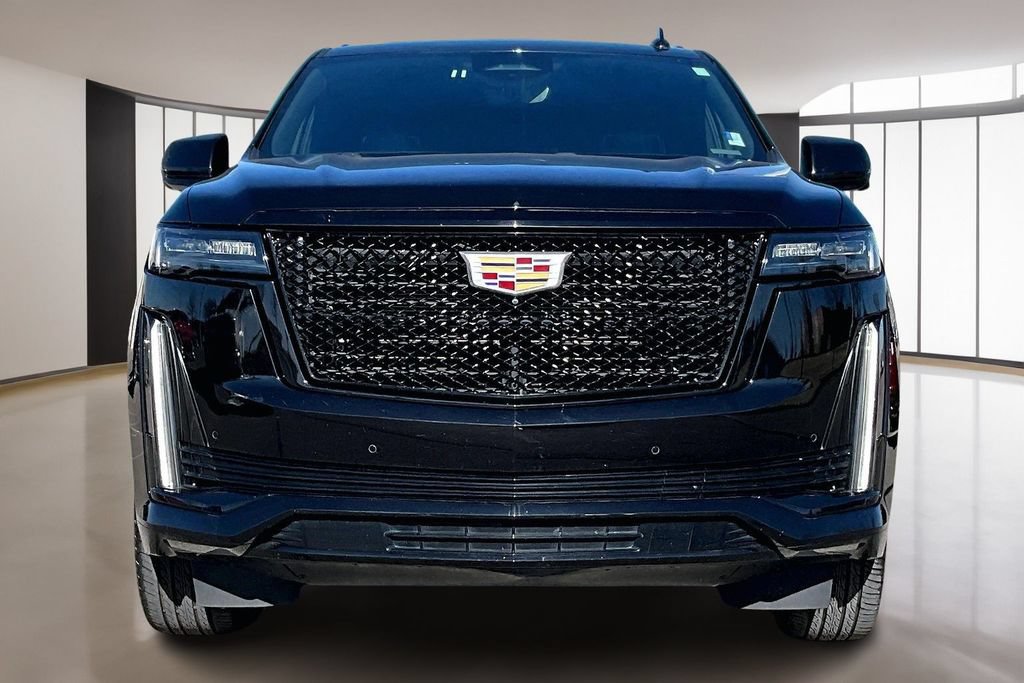 Used 2023 Cadillac Escalade ESV Sport AWD/4WD image 3