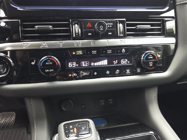 New 2026 Nissan Pathfinder SL w/ SL Premium Package FWD image 33