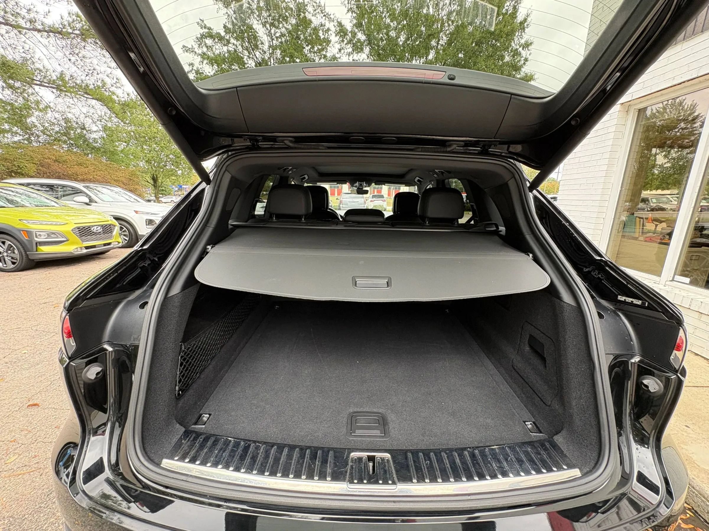 Used 2021 Porsche Cayenne S AWD/4WD image 23
