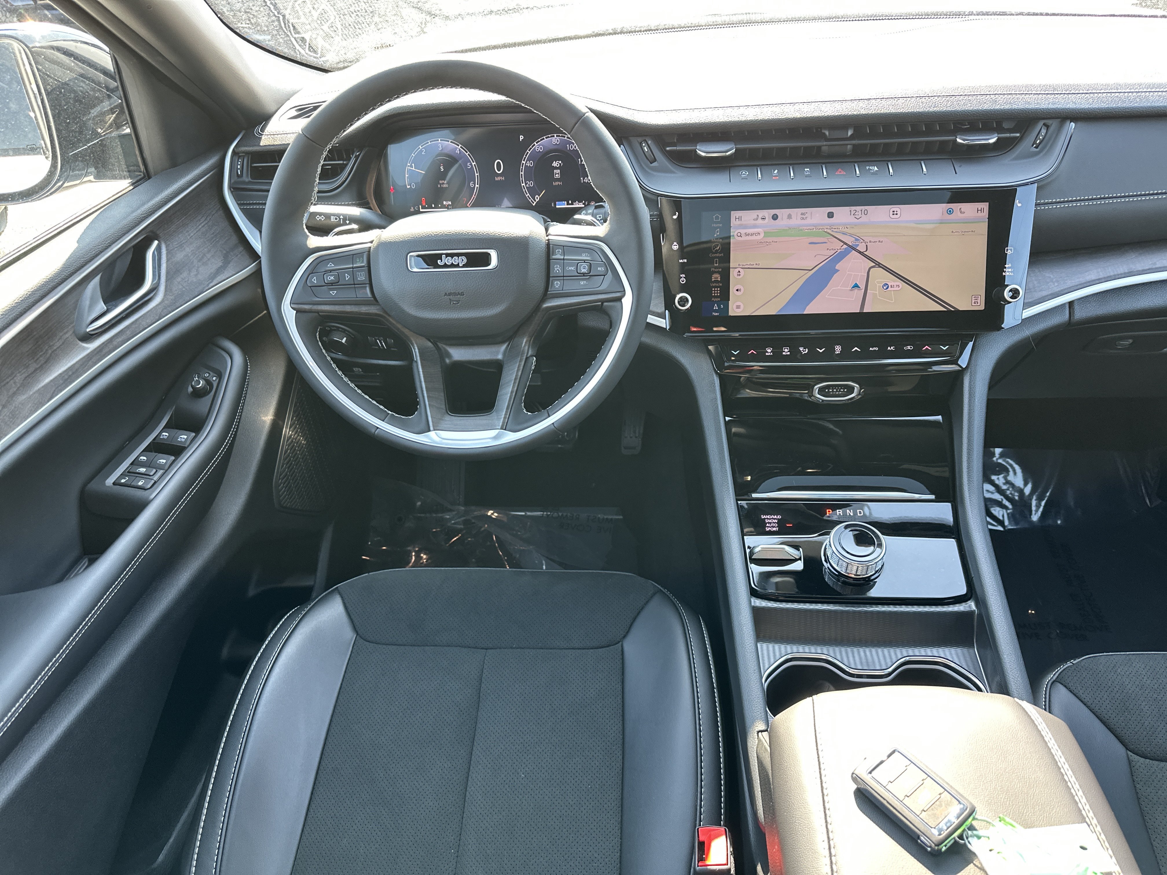 New 2026 Jeep Grand Cherokee Altitude AWD/4WD image 28