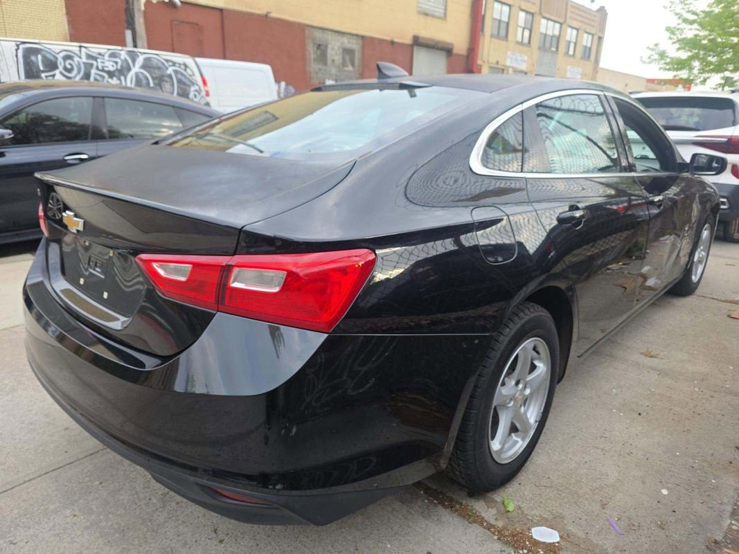 Used 2017 Chevrolet Malibu LS FWD image 2