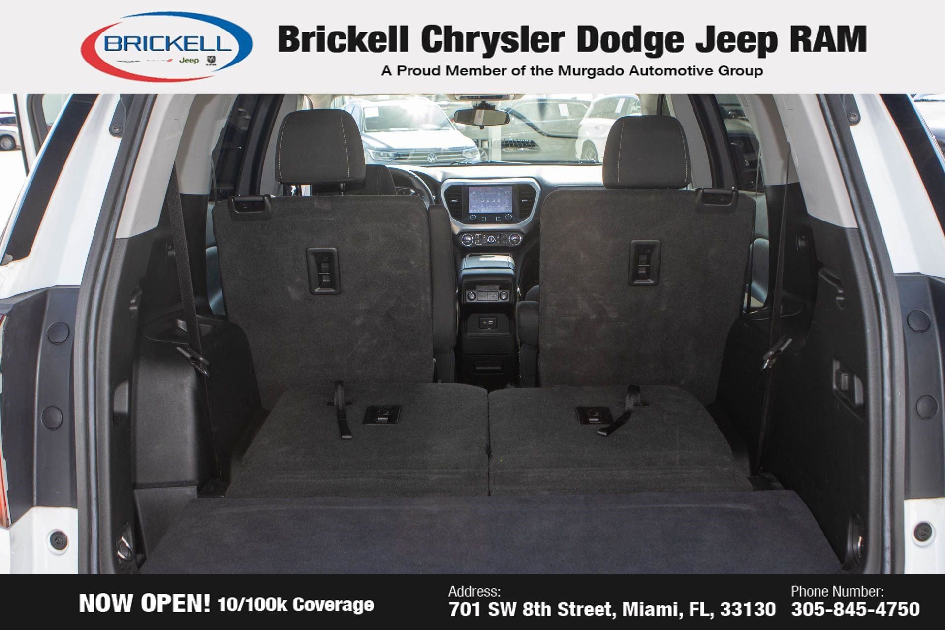 Used 2023 GMC Acadia SLE image 10