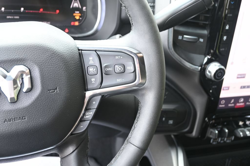 Used 2025 RAM 2500 Laramie AWD/4WD image 41