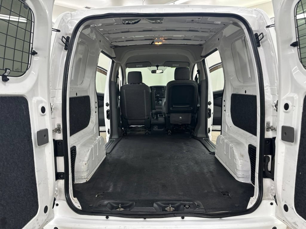 Used 2017 Chevrolet City Express LT w/ Technology Package FWD image 26