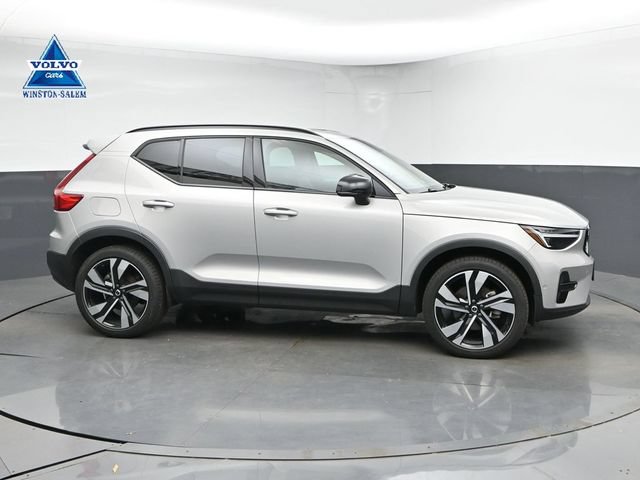 Used 2023 Volvo XC40 B5 Ultimate w/ Protection Package Premier