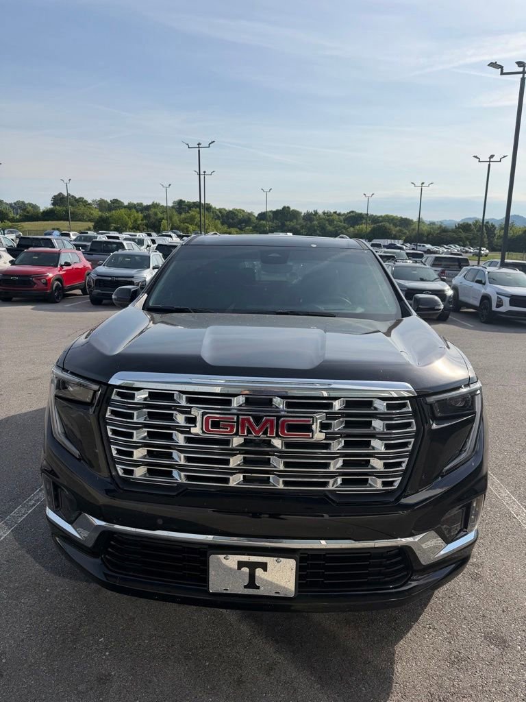 Used 2026 GMC Acadia Denali w/ Super Cruise Package FWD image 2
