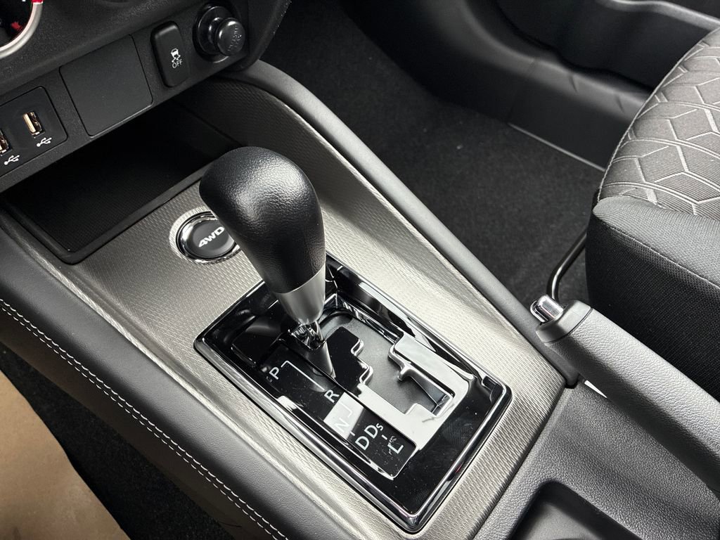 New 2026 Mitsubishi Outlander Sport ES image 28
