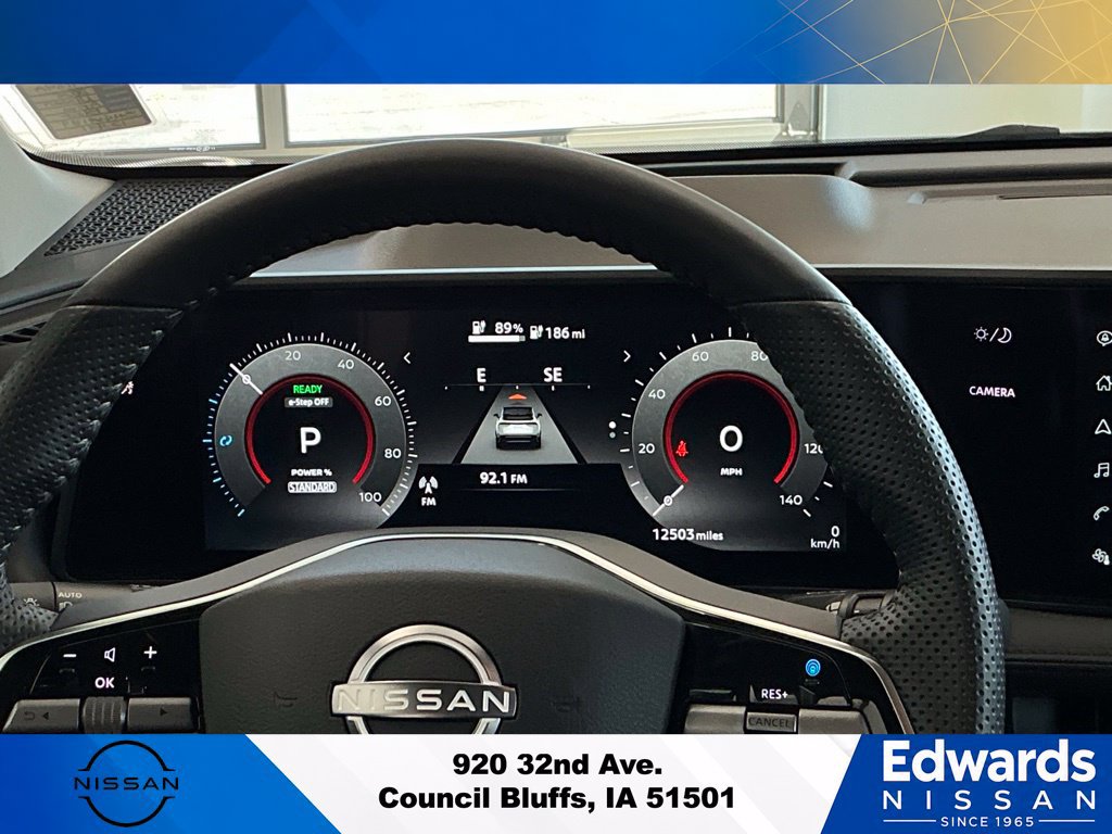 Used 2025 Nissan Ariya FWD image 15