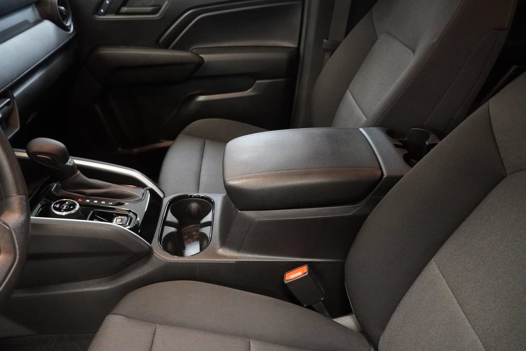 Used 2023 Chevrolet Colorado Trail Boss w/ Advanced Trailering Package AWD/4WD image 7