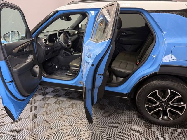 Used 2024 Chevrolet TrailBlazer ACTIV w/ Convenience Package image 13