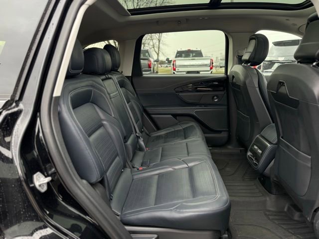 Used 2025 Lincoln Nautilus Reserve image 26